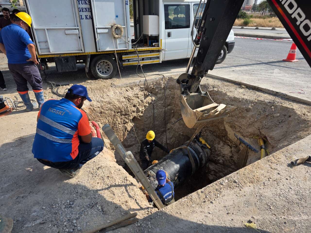 Konya’da 700’lük dev içme suyu hattı yenilendi 8
